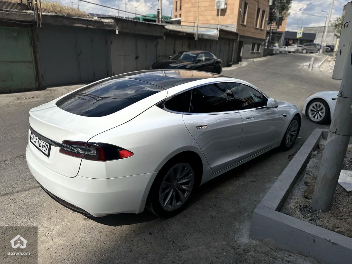 Tesla model s 75 D - image 11