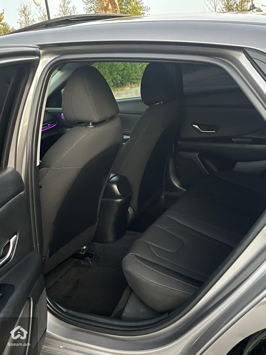 Hyundai Elantra 2023 - image 12