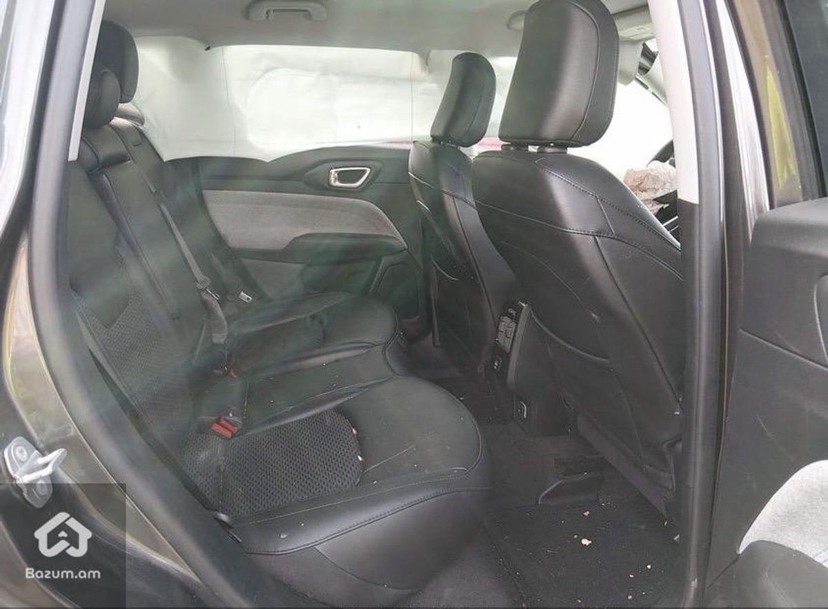 Jeep Compass Latitude 4x4 2022թ. - image 9