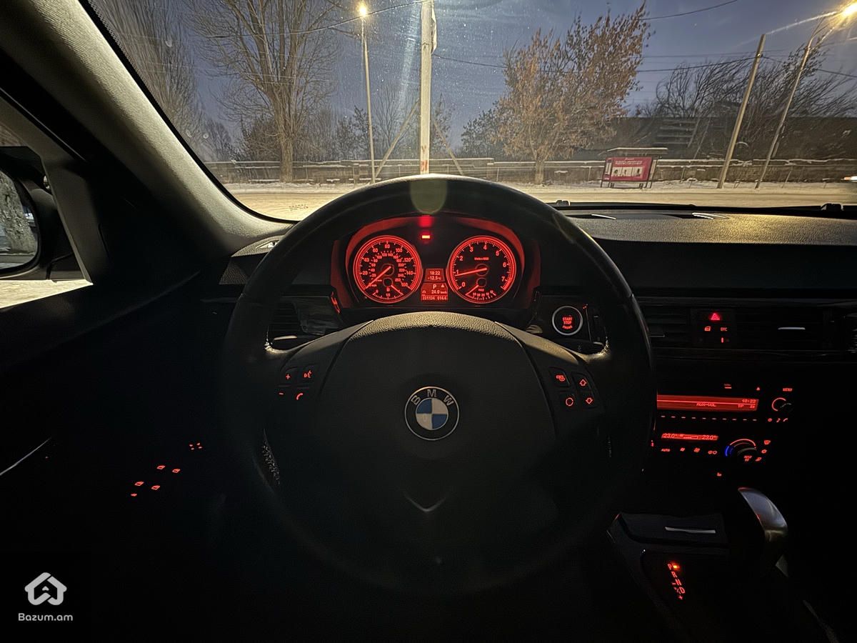 BMW 328i - image 13