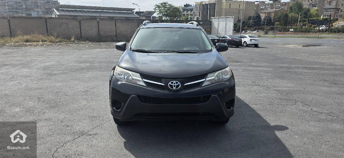Toyota RAV 4 2014 - image 2