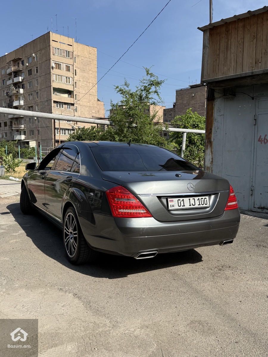 Mercedes-Benz S 550 2007 - image 2