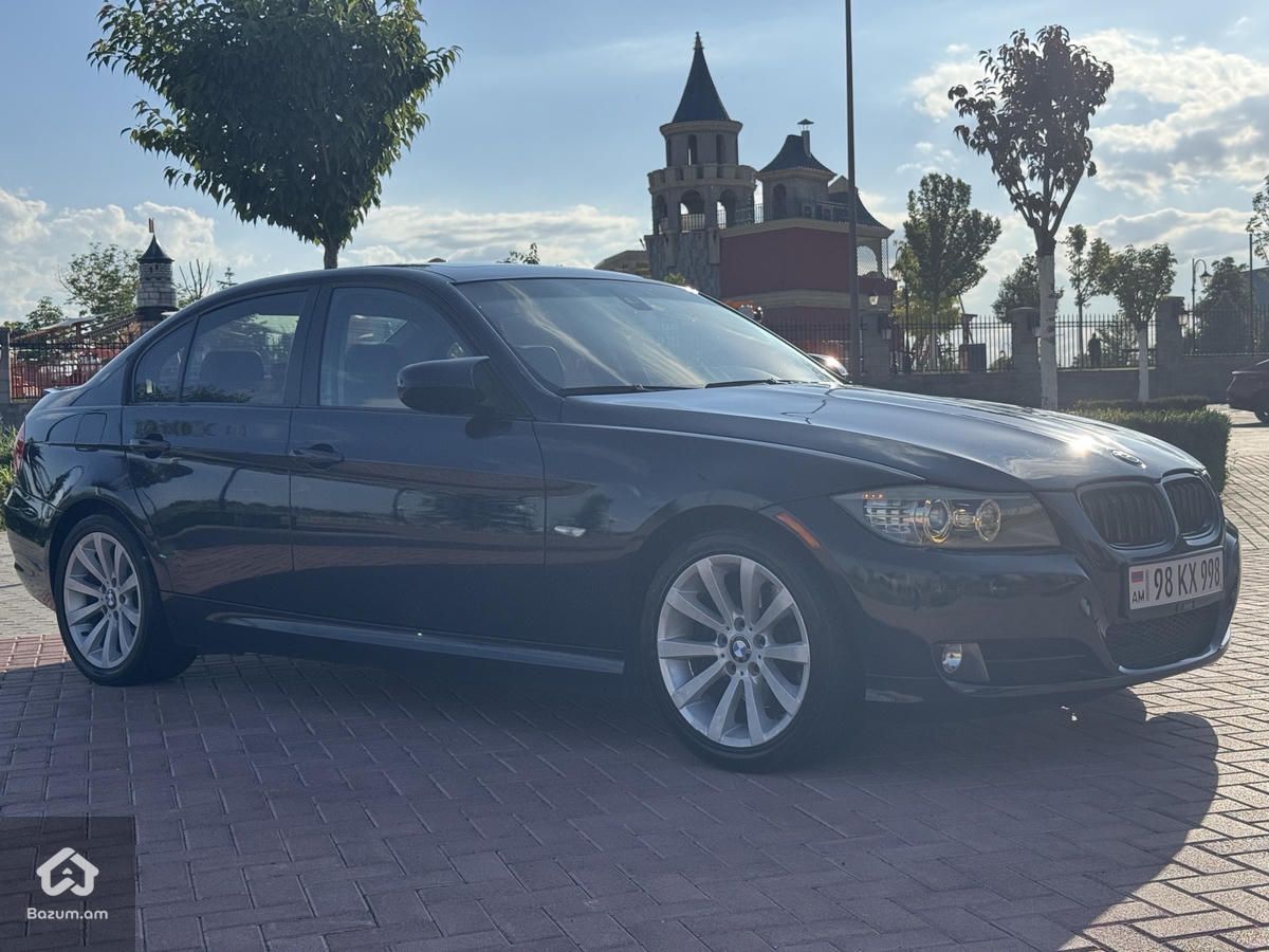 BMW 328i - image 3