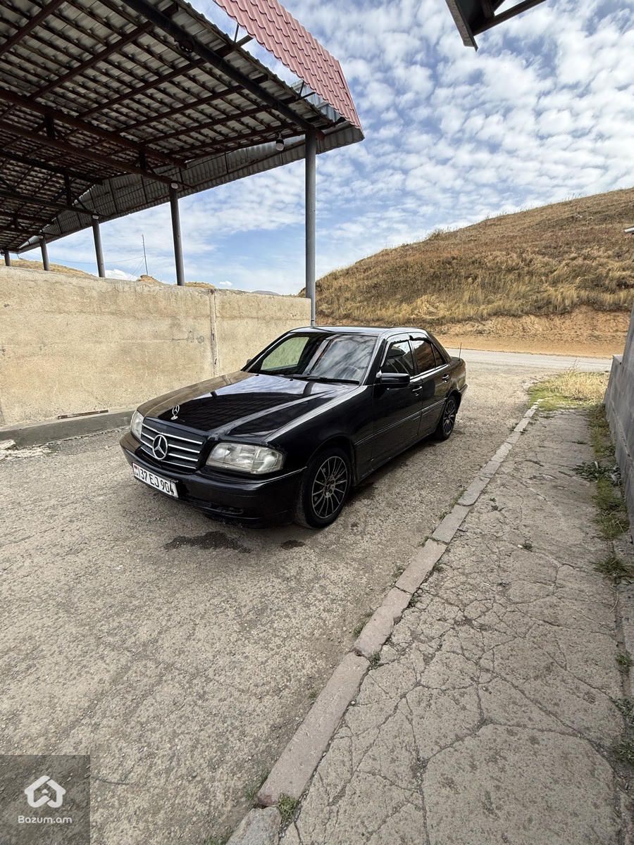 Mercedes-Benz 280 1996 - image 3