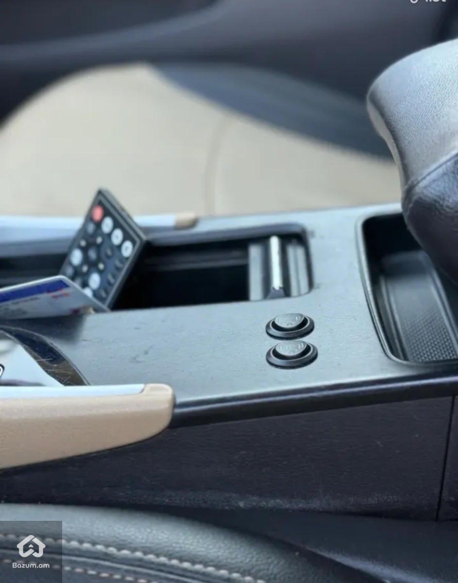 Hyundai Sonata 2010 - image 12