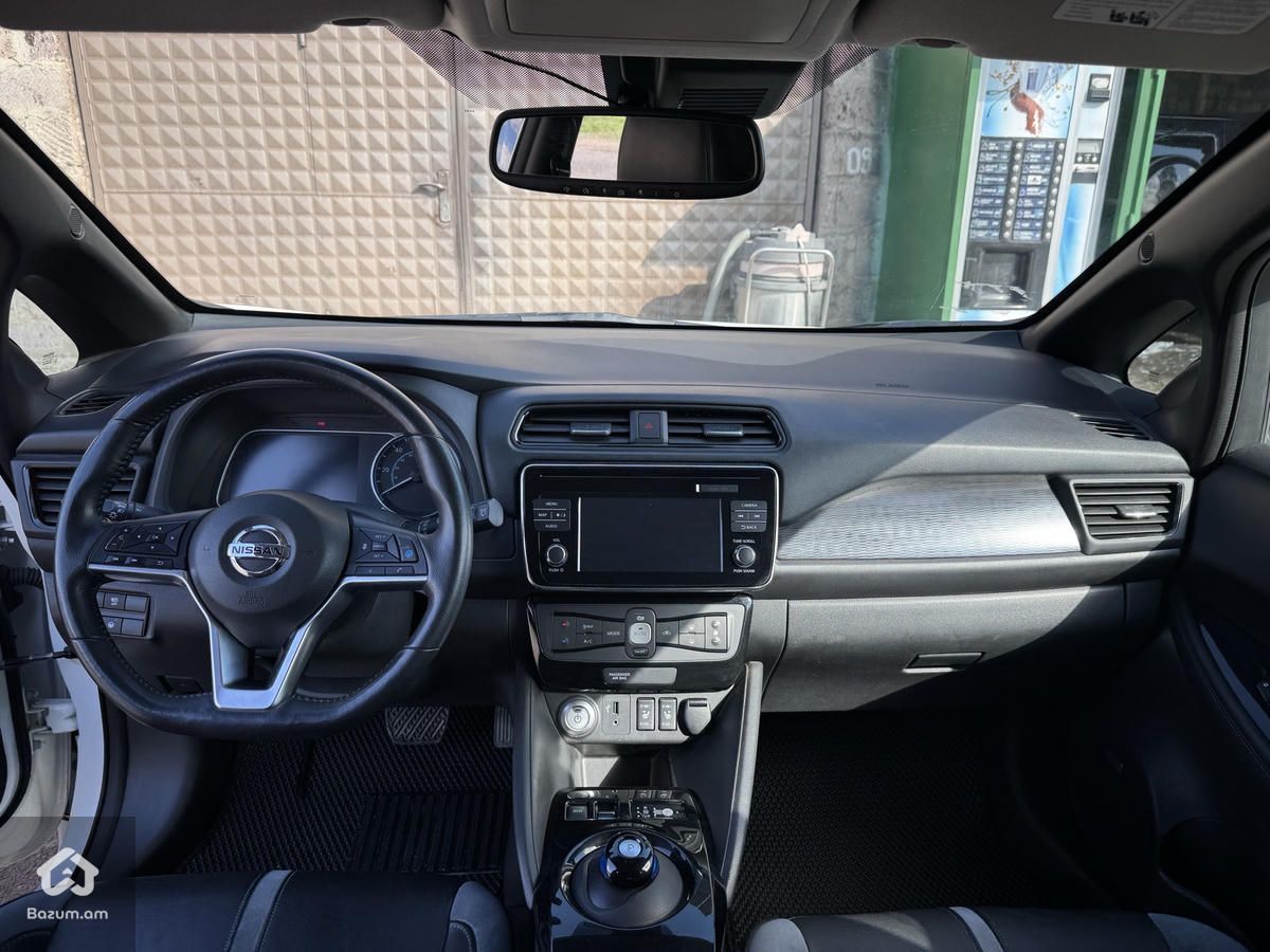 Nissan Leaf - image 2