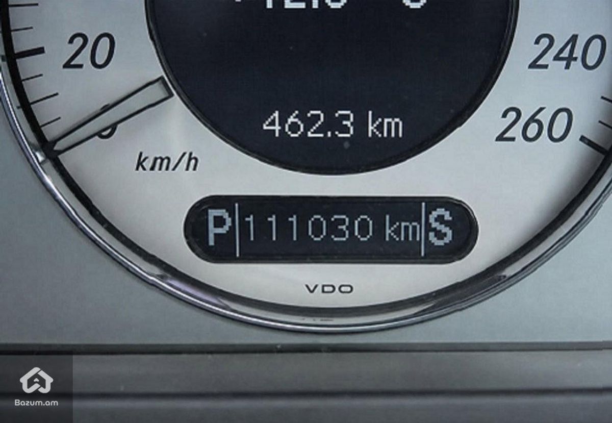 Mercedes-Benz E 320 2004 - image 42
