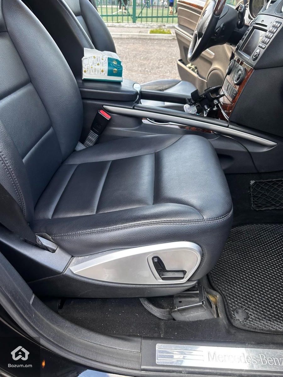 Mercedes-Benz ML 350 2011 - image 13