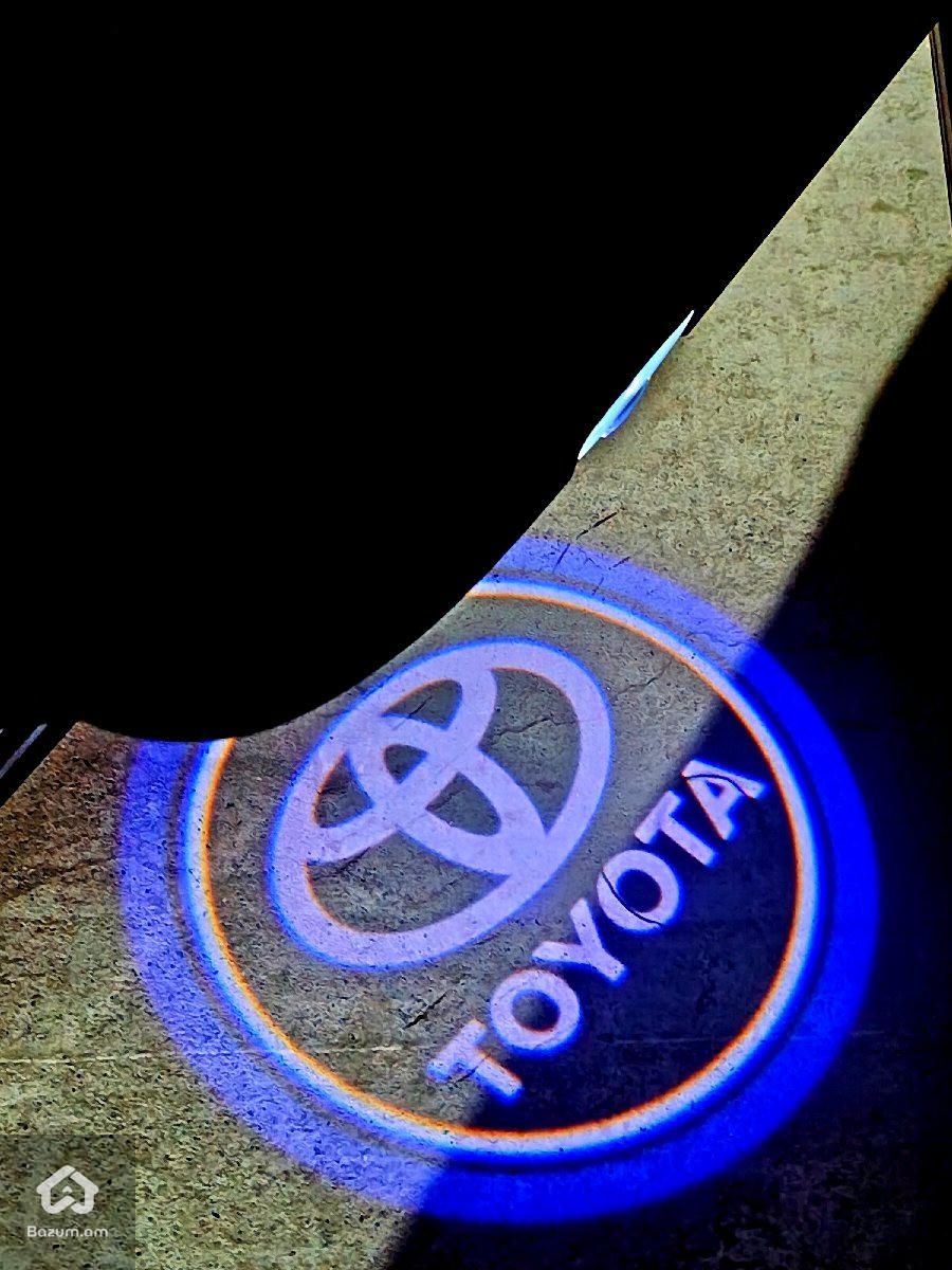 Toyota Avalon TRD - image 12