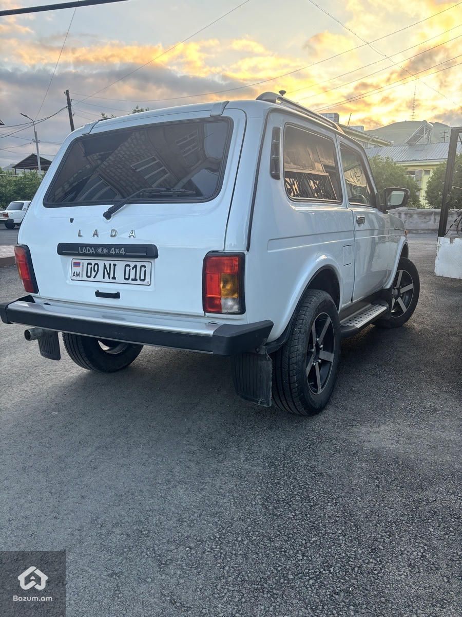 Lada Niva - image 2