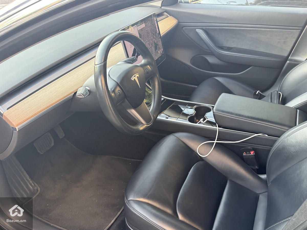 Tesla  - image 4