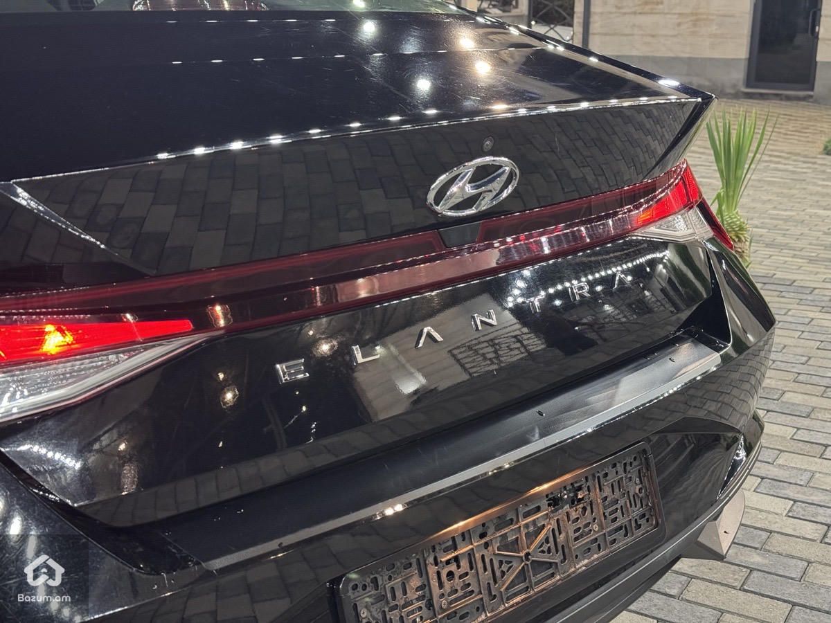 Hyundai Elantra 2021 - image 7