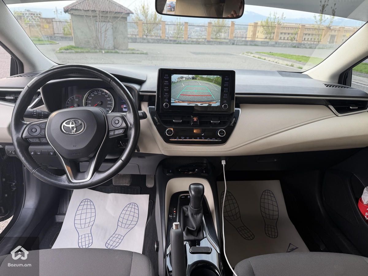 Toyota Corolla - image 13