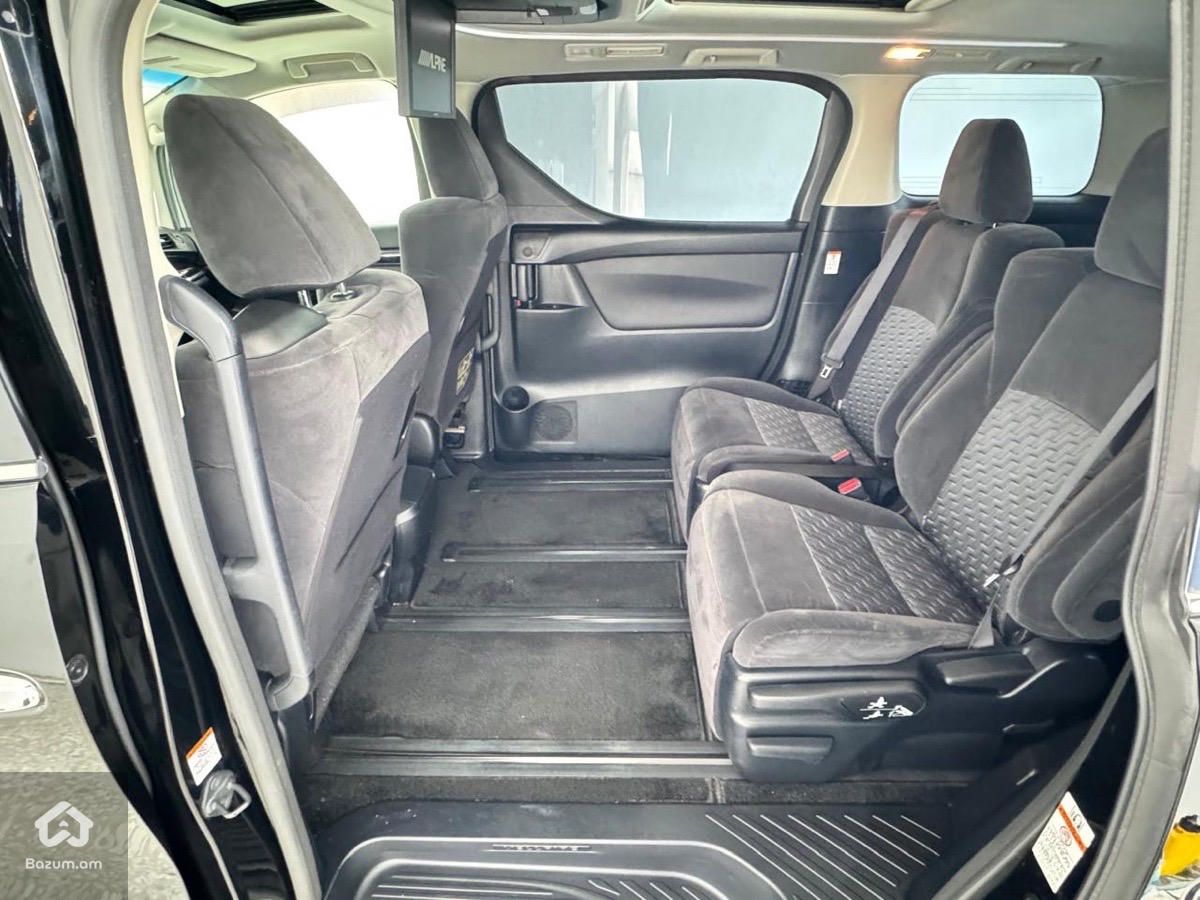 Toyota Alphard 2016 - image 12