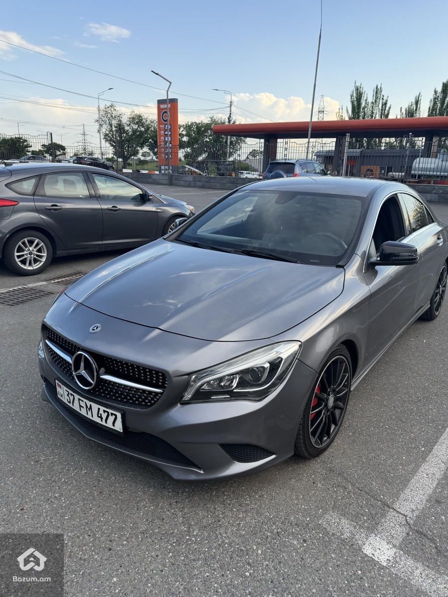 Mercedes-Benz CLA 2.0 Turbo - image 1