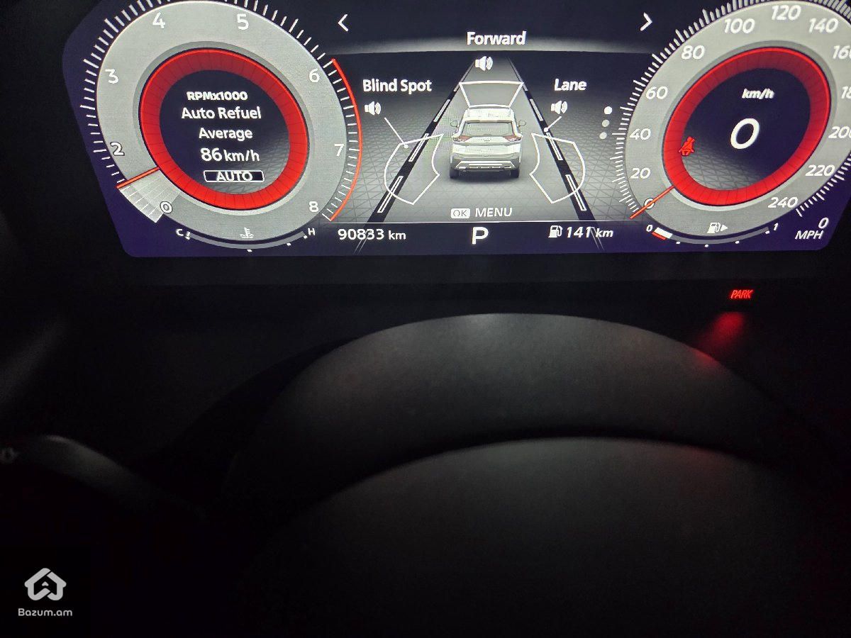Nissan Rouge Platinum AWD 2,5 - image 10