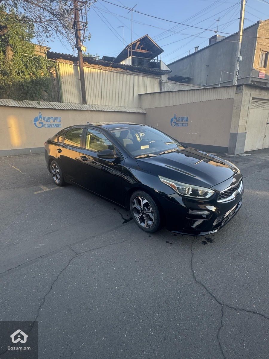 Kia Forte 2019 - image 2