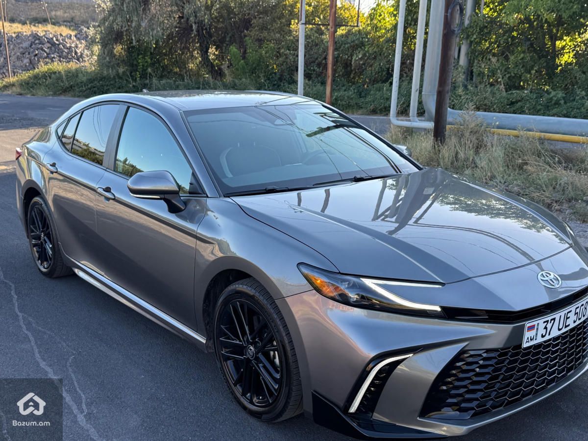 Toyota Camry 2025 - image 2