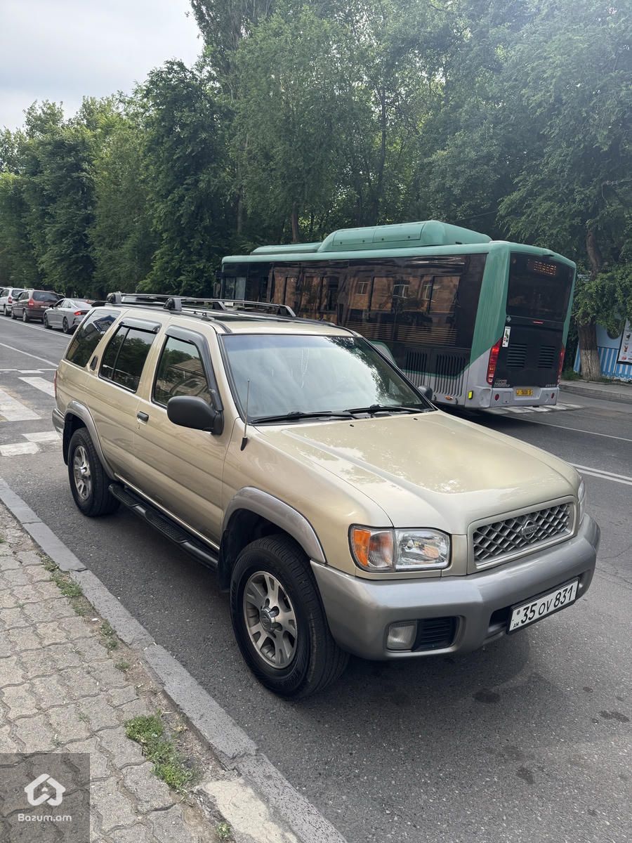 nissan pathfinder - image 7