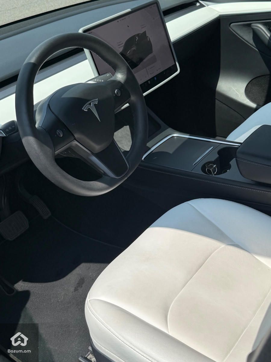 Tesla Model Y 2024 - image 9