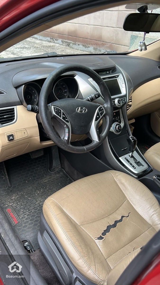 Hyundai Elantra 2011 - image 7