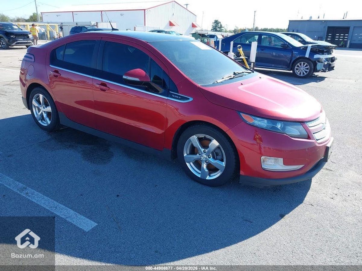 Chevrolet Volt 1 - image 1