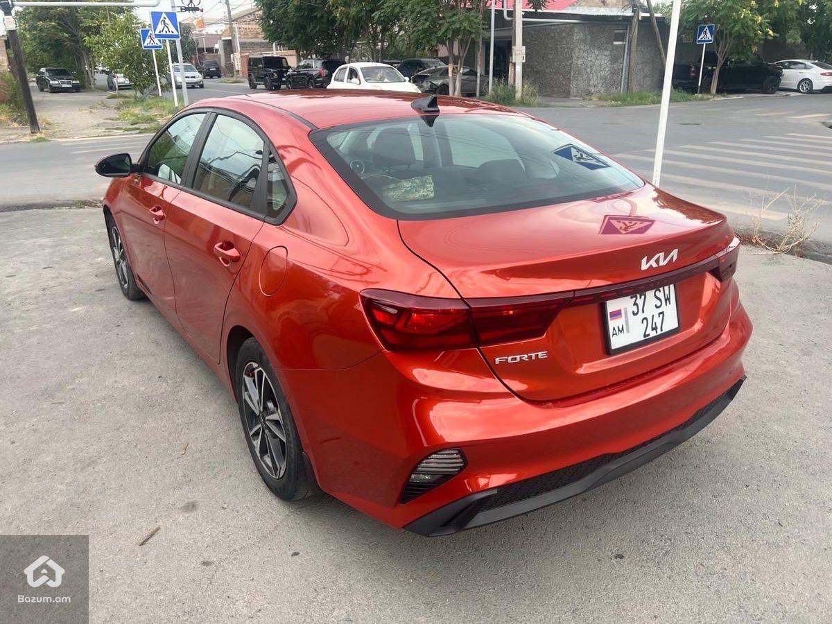 Kia Forte 2022 - image 4