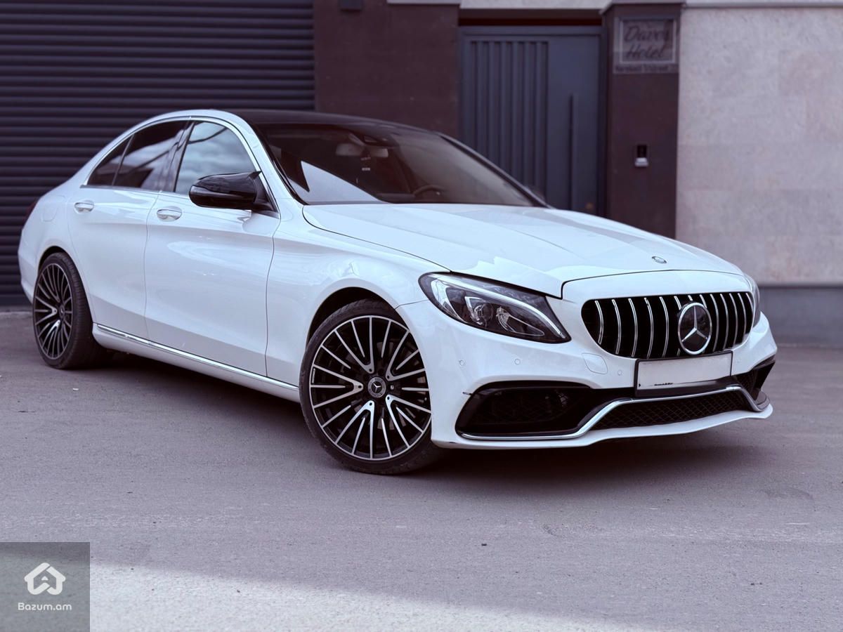 Mercedes C300 w205 - image 1