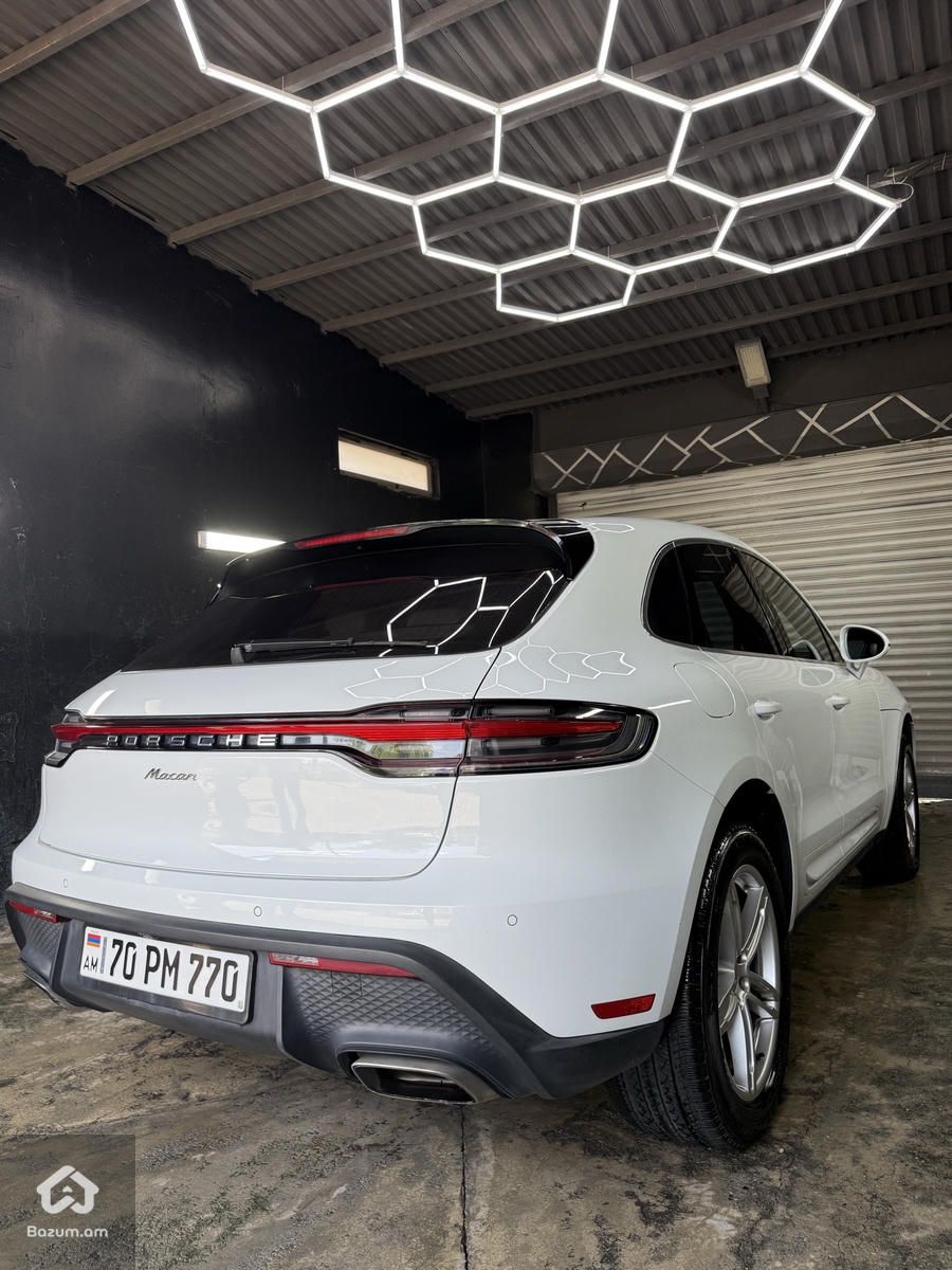 PORSCHE MACAN - image 5