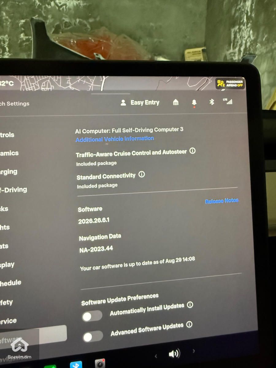 Tesla Model 3 2023 - image 8