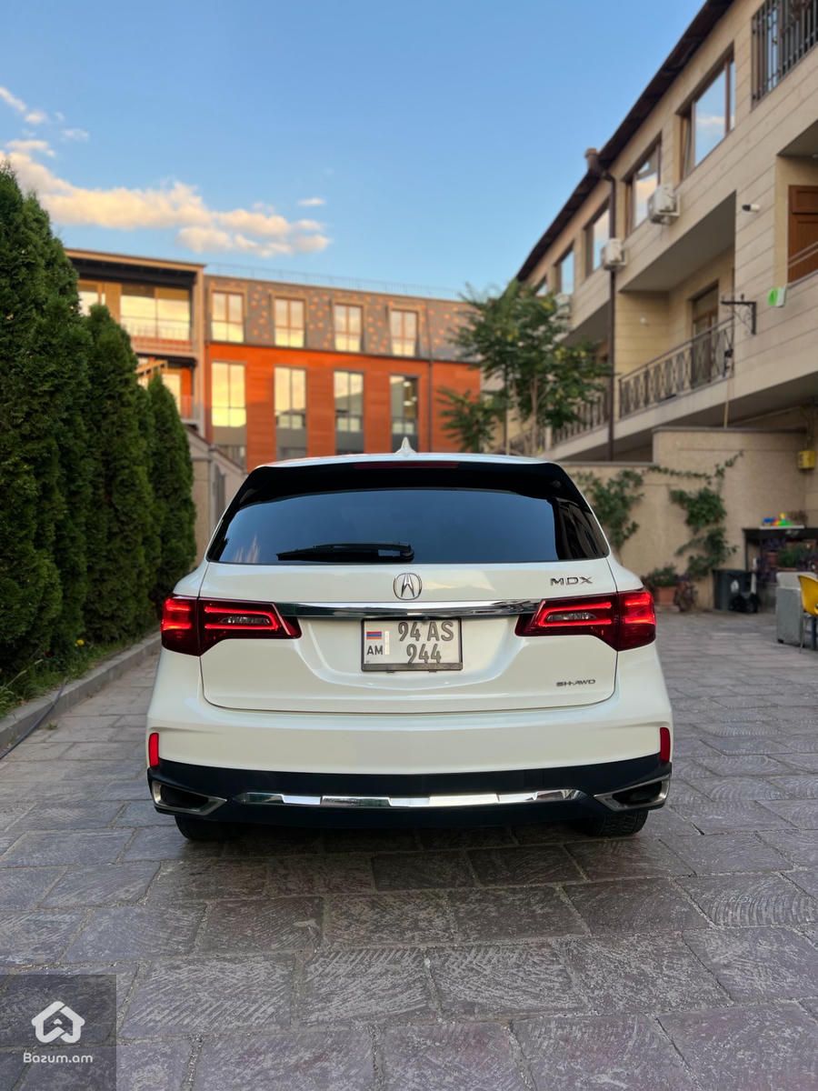 Acura MDX 2018 - image 3