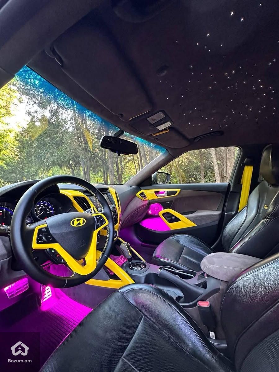 HYUNDAI VELOSTER - image 6