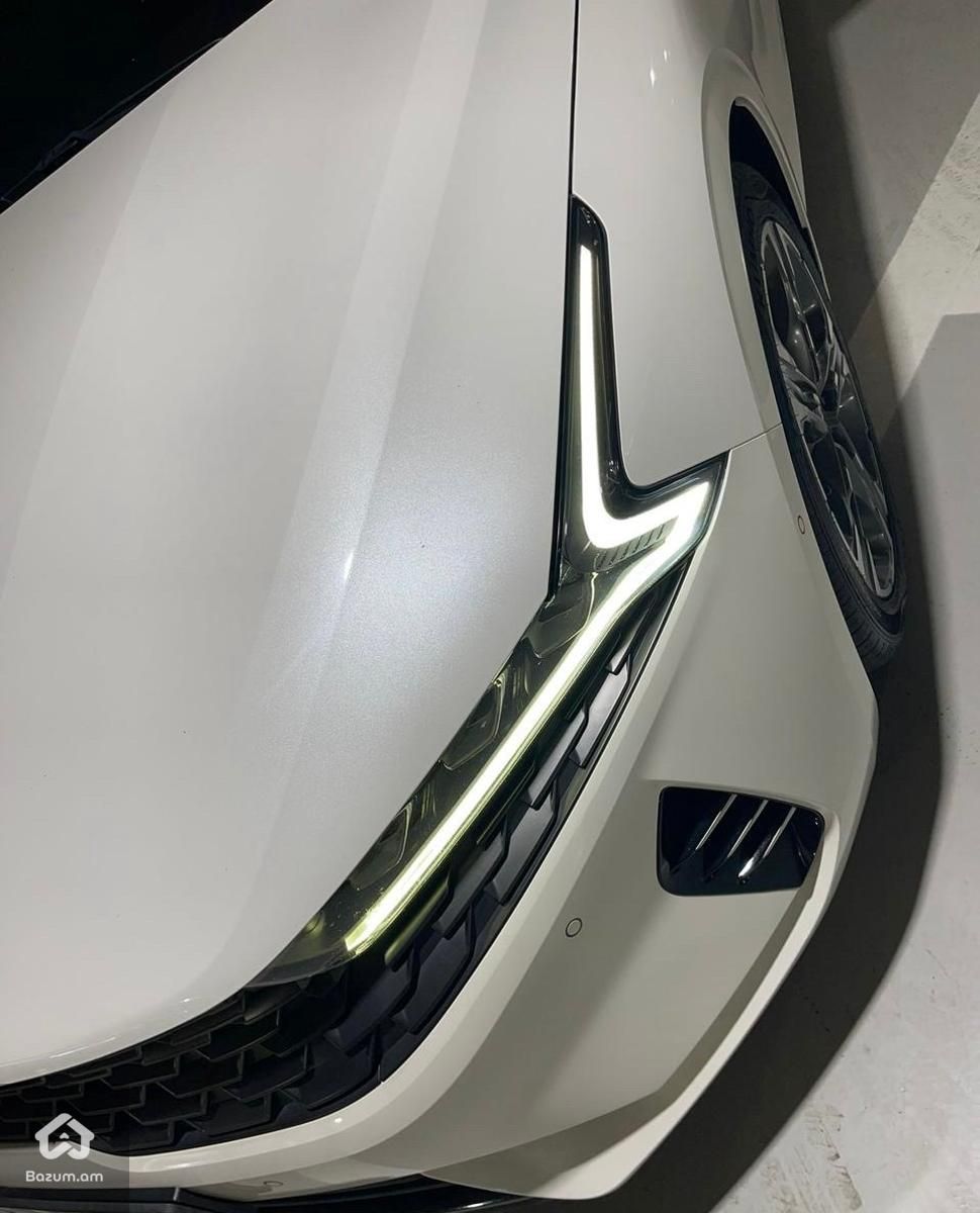 Kia K5 HYBRID - image 20