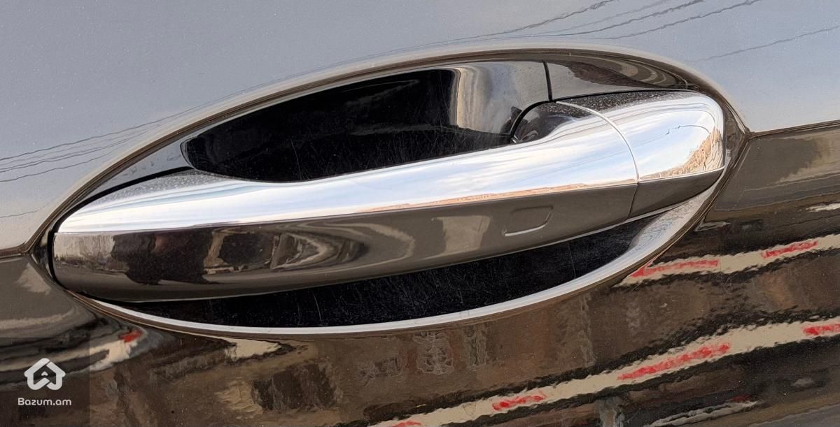 Mercedes Benz E300 - image 20