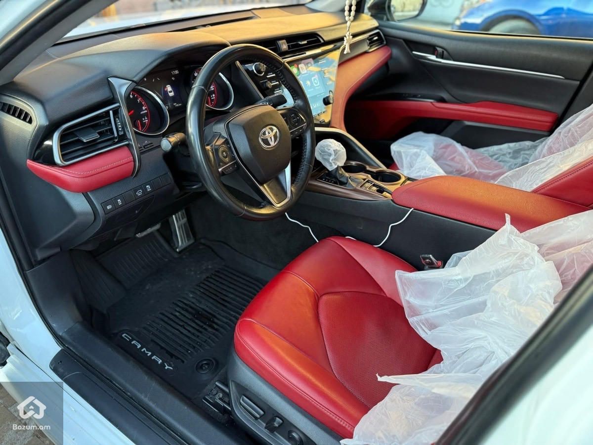 Toyota Camry 2019 - image 3