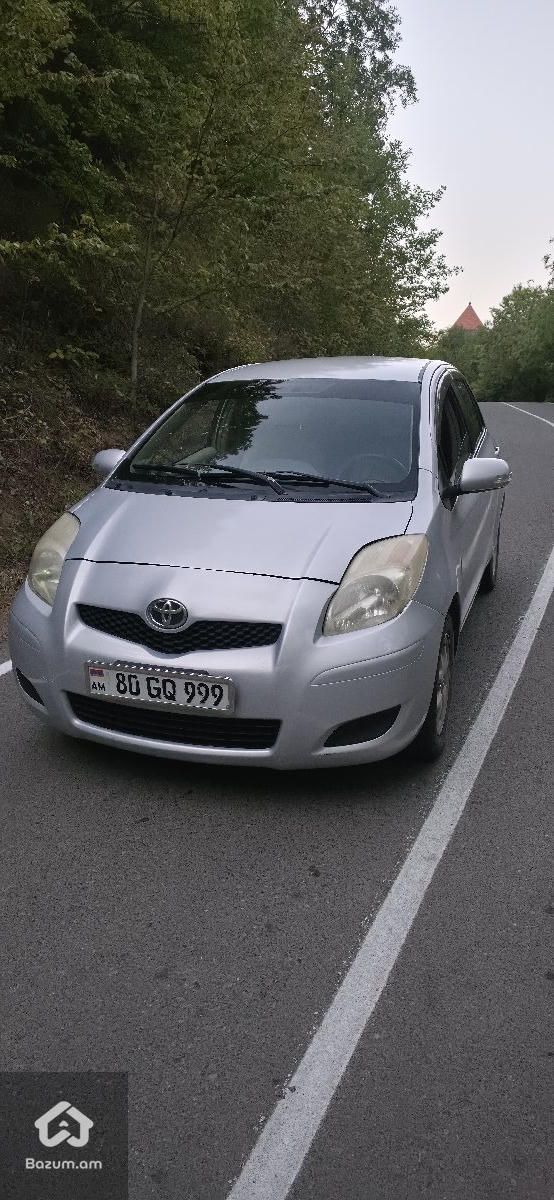 Toyota Vitz 2010 - image 1