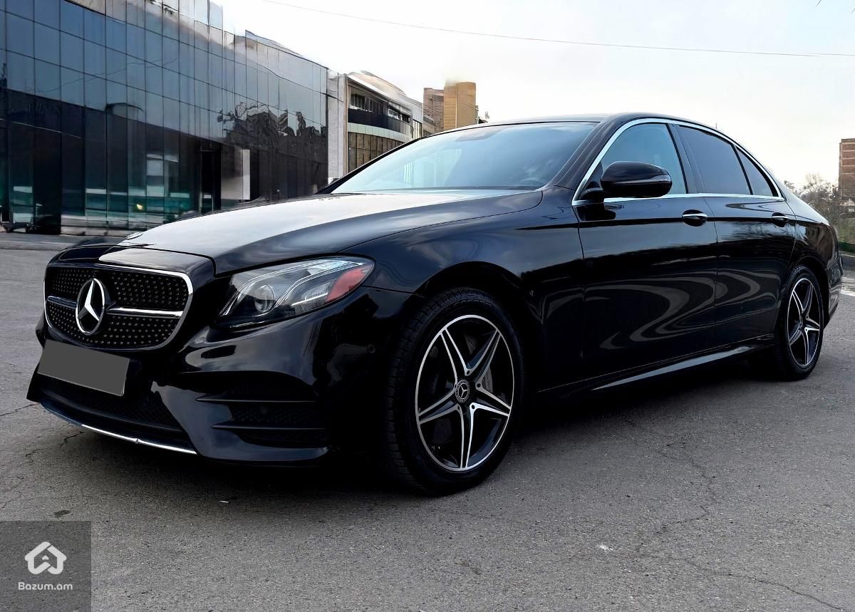 Mercedes Benz E300 - image 1