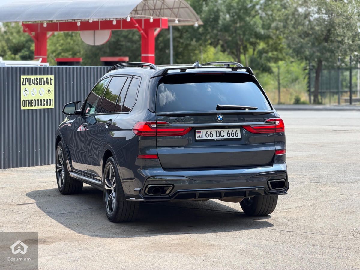 BMW X7 2021 - image 4