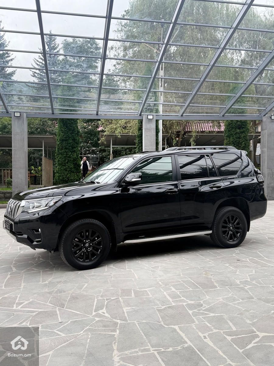 Toyota Land Cruiser Prado 2021 - image 2