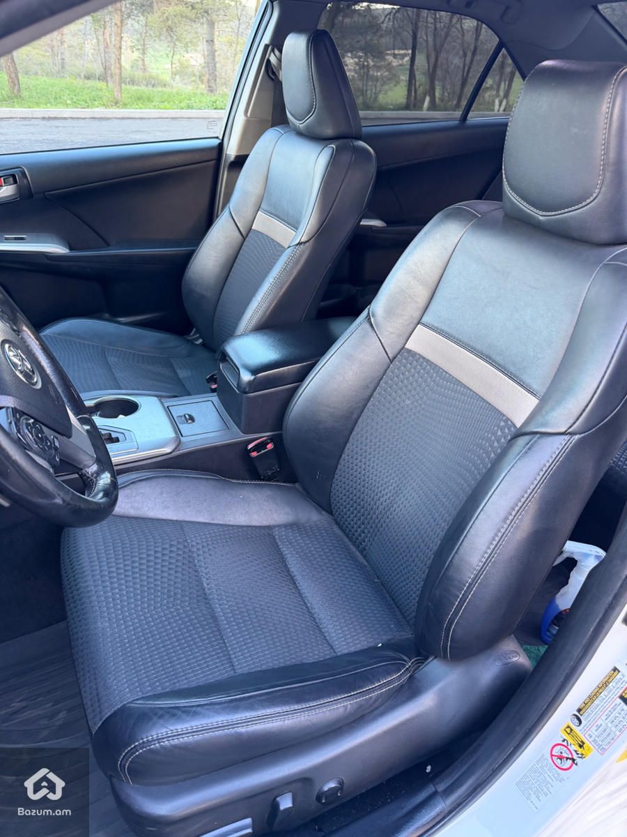 Toyota camry se - image 14