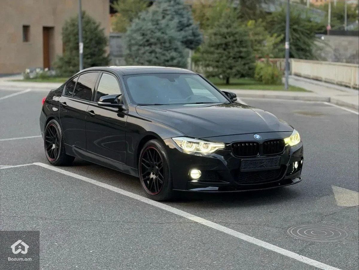 BMW 330 2018 - image 3