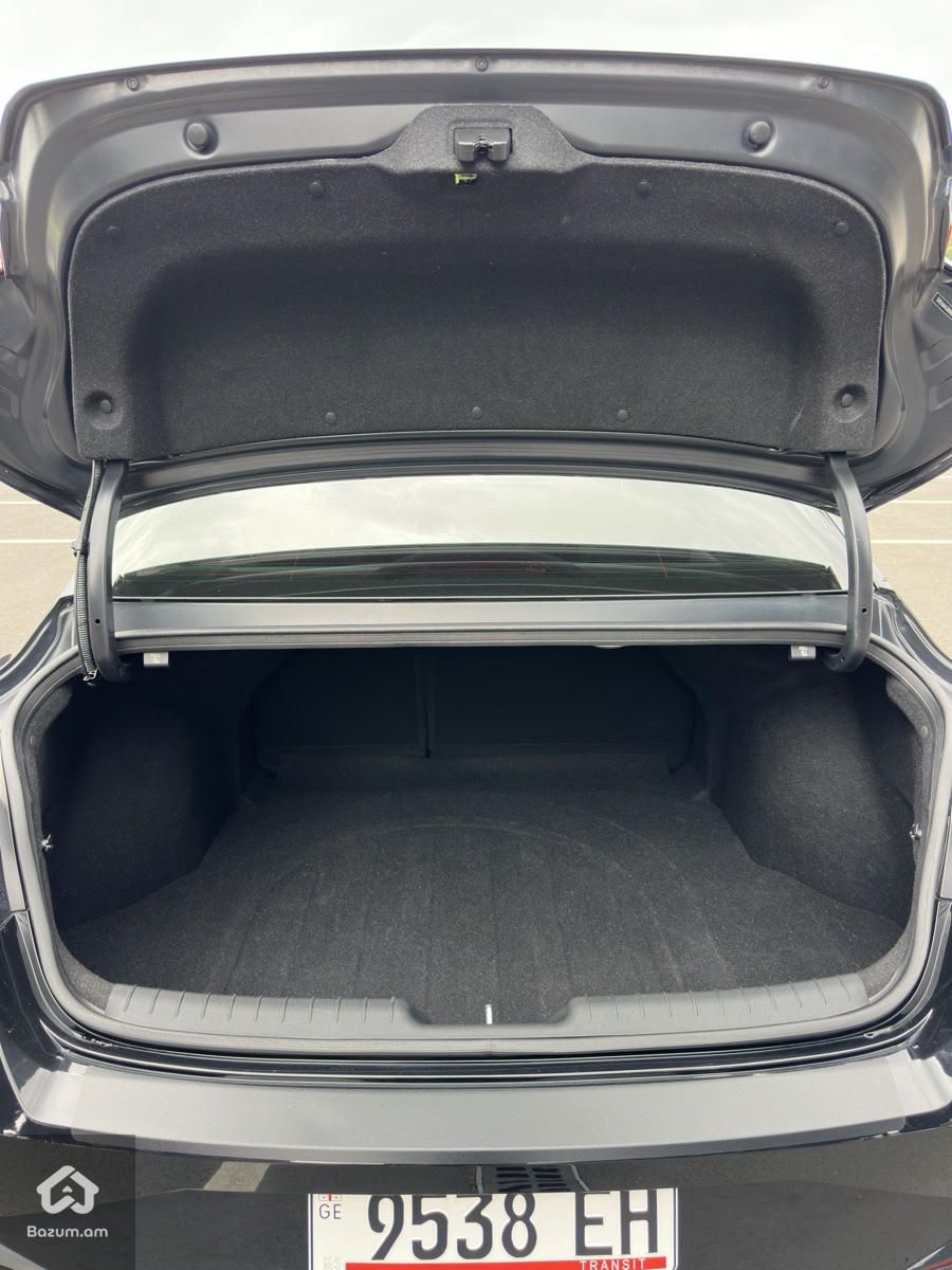 Hyundai Elantra 2021 - image 21