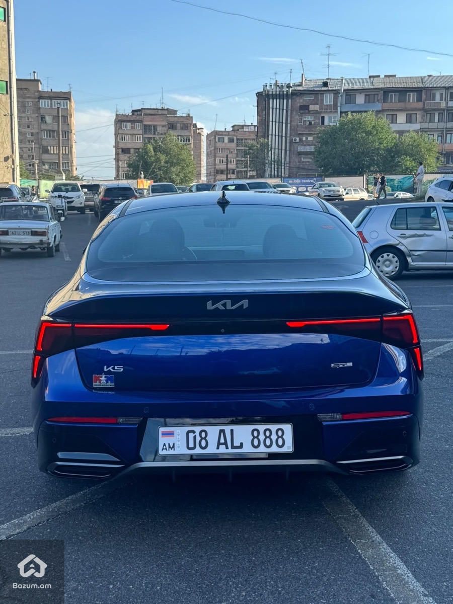 Kia K5 2025 GT-LINE - image 3