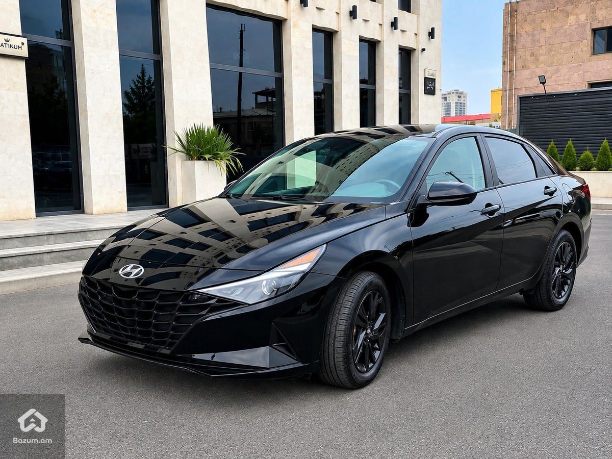 Hyundai Elantra  - image 6