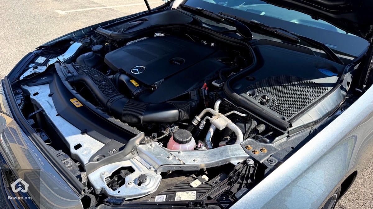 Mercedes Benz E350 AMG Line W213 - image 12