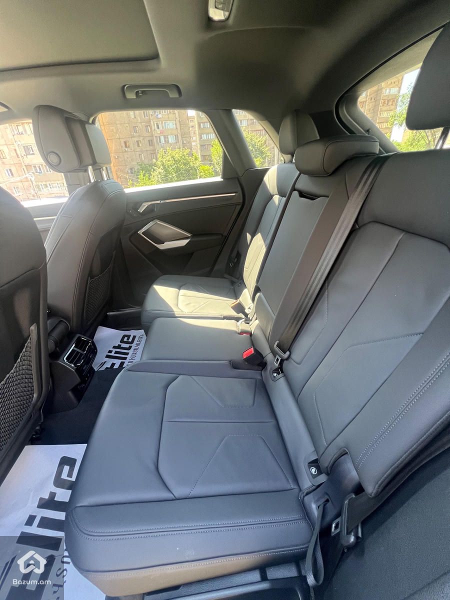 Audi Q3 Premium S Line 45 Quattro - image 11