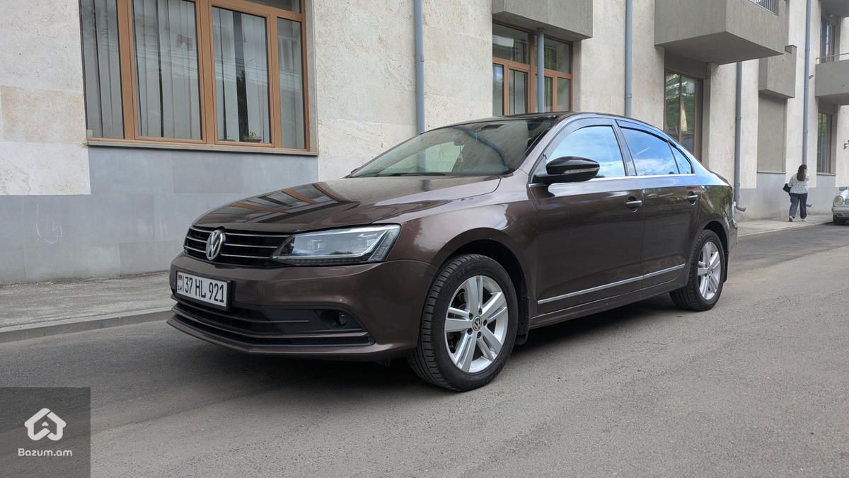 Volkswagen Jetta  - image 1