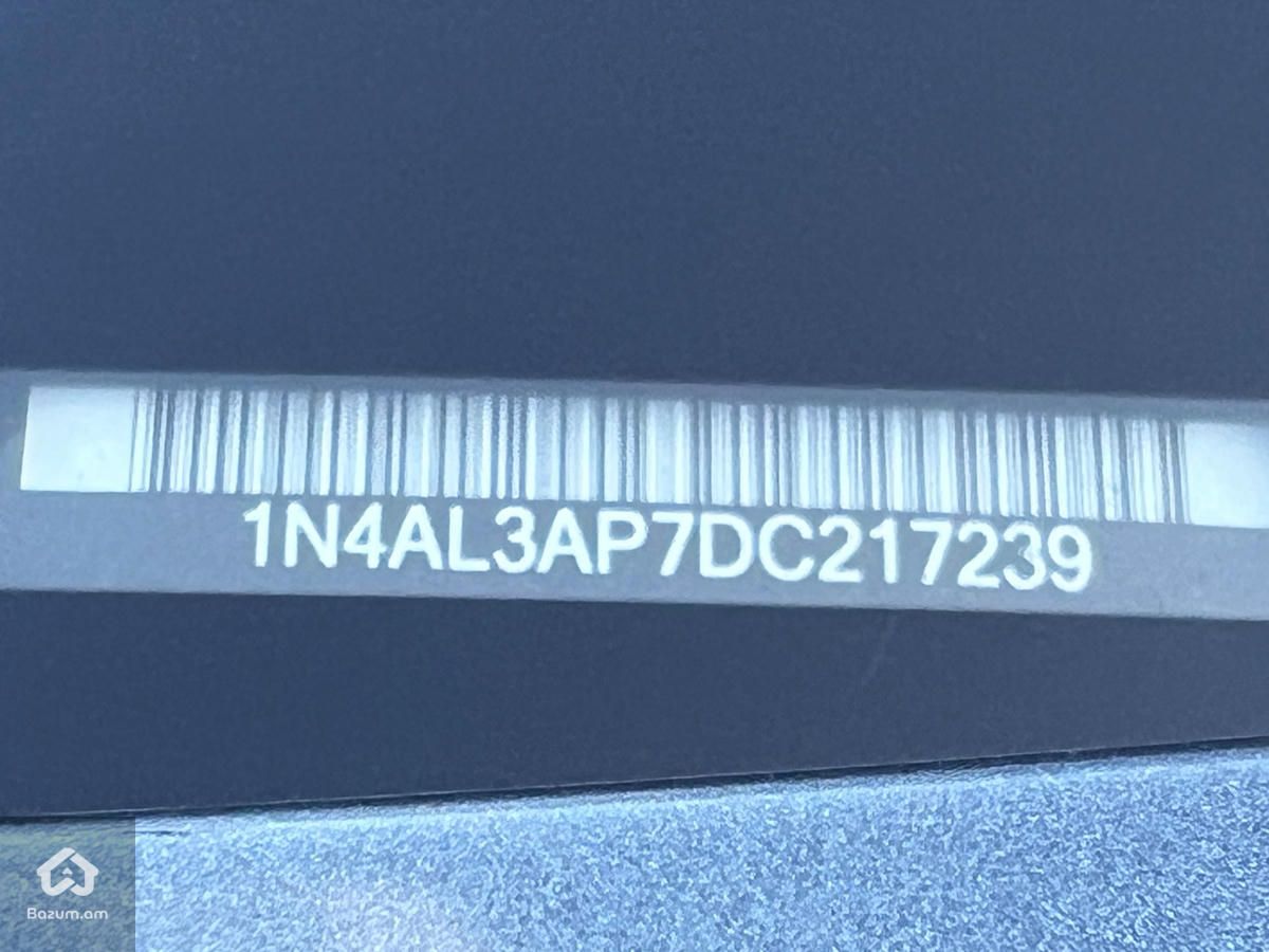 Nissan Altima - image 15