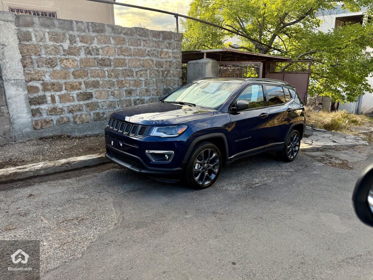 Jeep Compass Aniversary - image 5