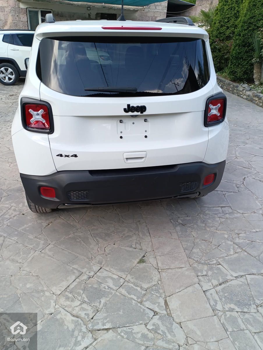 Jeep Renegade - image 4